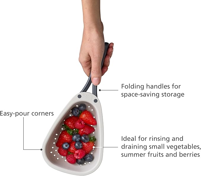 Collapsible Long Handle Colander ā 8.5 Inch Small Foldable Kitchen Strainer for Fruits, Vegetables, Pasta & Grains