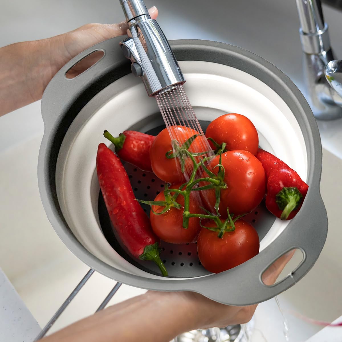 Collapsible Silicone Colander – Large 11.5 Inch Foldable Kitchen Strainer Basket for Fruits, Vegetables, Pasta & More
